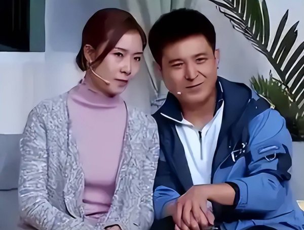 配资优秀配资门户 孙涛妻子庐山真面目！辞职支持丈夫17年，菜市场讲价被拍意外走红